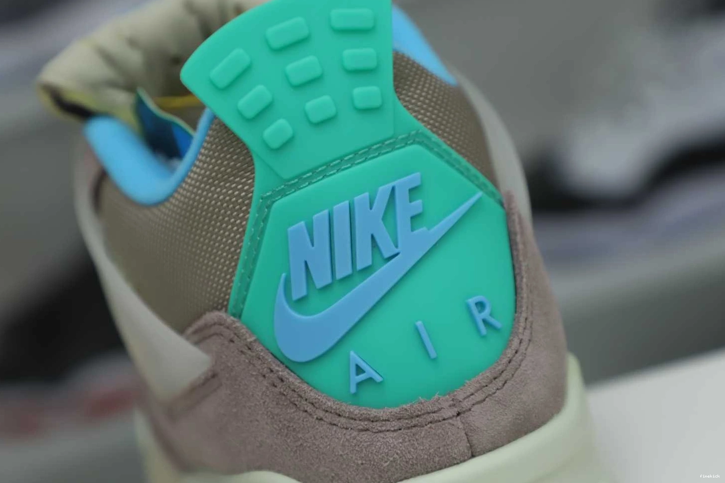 LA AIR X RETRO JORDAN UNION 4 'TAUPE HAZE' 1024